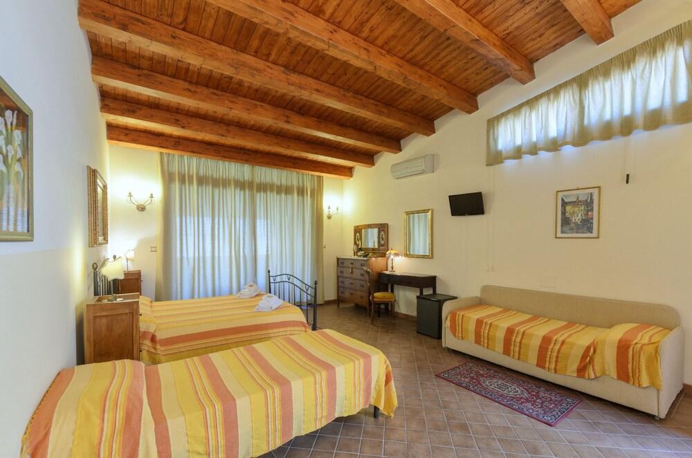 Villa Nonna Germina Locazione Turistica Roccalumera Exterior foto